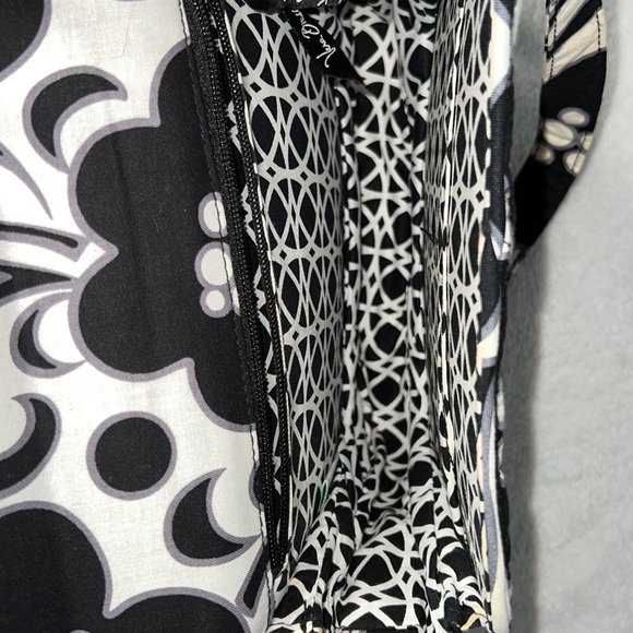 🌼 Vera Bradley Crossbody🌼 - Picture 3 of 4